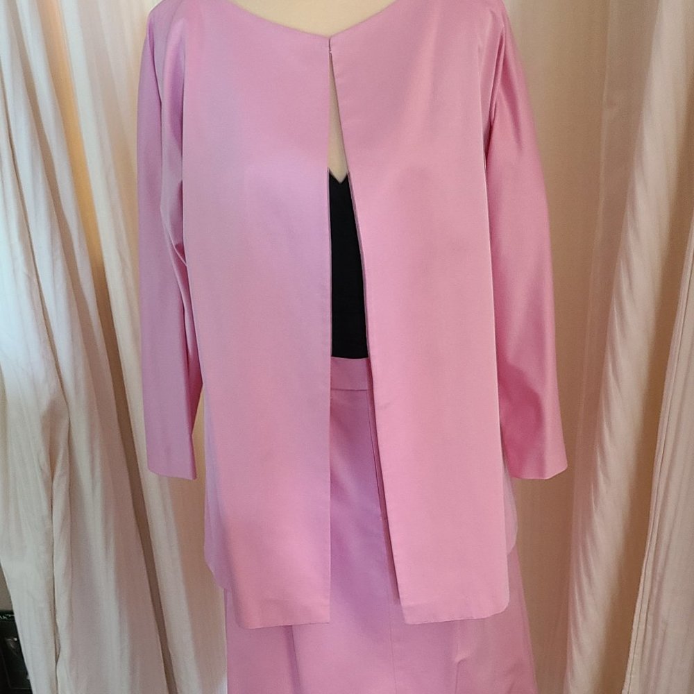 Linda Allard for Ellen Tracy 2 Piece Pink Suit